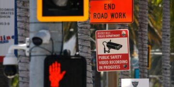 Mayor urges Los Angeles Police Department to end Flock Safety contract