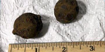 TSA Finds 5 Stolen Civil War-Era Cannonballs in Passenger’s Luggage