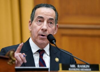 House Democrats seek records in dropped Reflecting Pool case against ex-Olympian