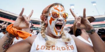 Netflix Kicks Off Its Version of ‘College GameDay’ With Weekly Football Series