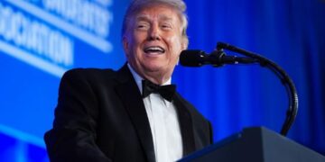 WHCA Meets With Trump Officials After Decoy Flight Raises Press Safety Concerns