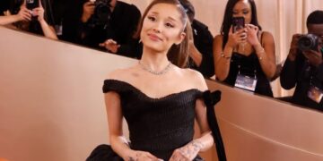 Ariana Grande Explains Upcoming ‘Visibility’ Break to Concertgoers: ‘Boundaries, They Need to Be Set’