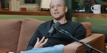 Taron Egerton Admits He Didn’t Read the Reviews for Netflix Thriller ‘Apex’: ‘First Time in My Entire Career’