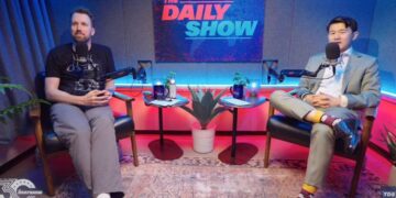 Jordan Klepper, Ronny Chieng Think Satire Is the ‘Responsibility of the American Comedian’