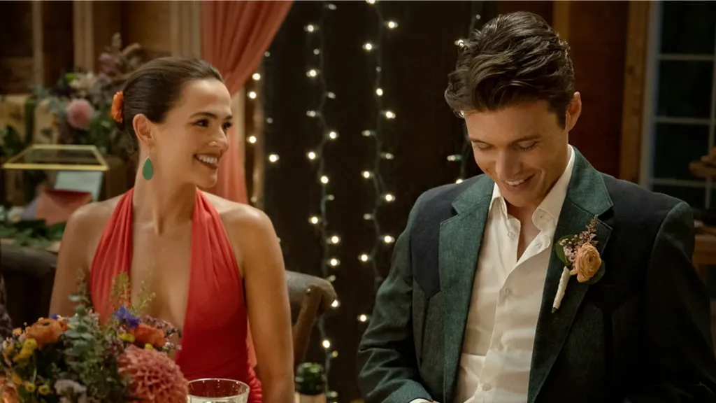 Zoey Deutch and Nick Robinson in 