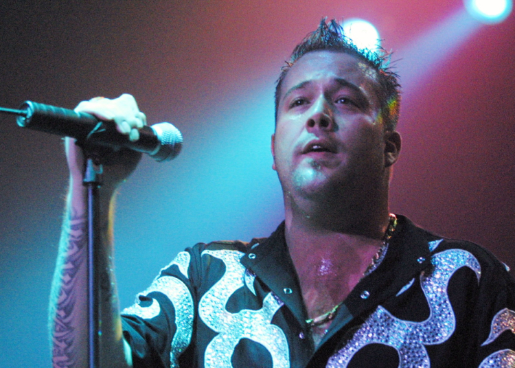 4 Choruses From 2001 That Are Still Stuck in My Head 25 Years Later