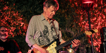 This Guitarist Was About to Trade Music for Making Coffee When He Was Invited to Join These Early 2000s Indie Rockers