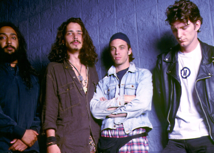 4 No-Skip Grunge Albums Turning 35