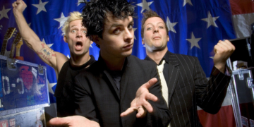 3 Instantly Recognizable Album Covers of the 2000s