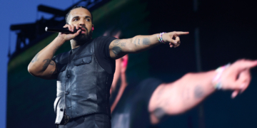 Drake Goes Pop-Country With a Surprise Remix of This Record-Breaking No. 1 Hit by Ella Langley