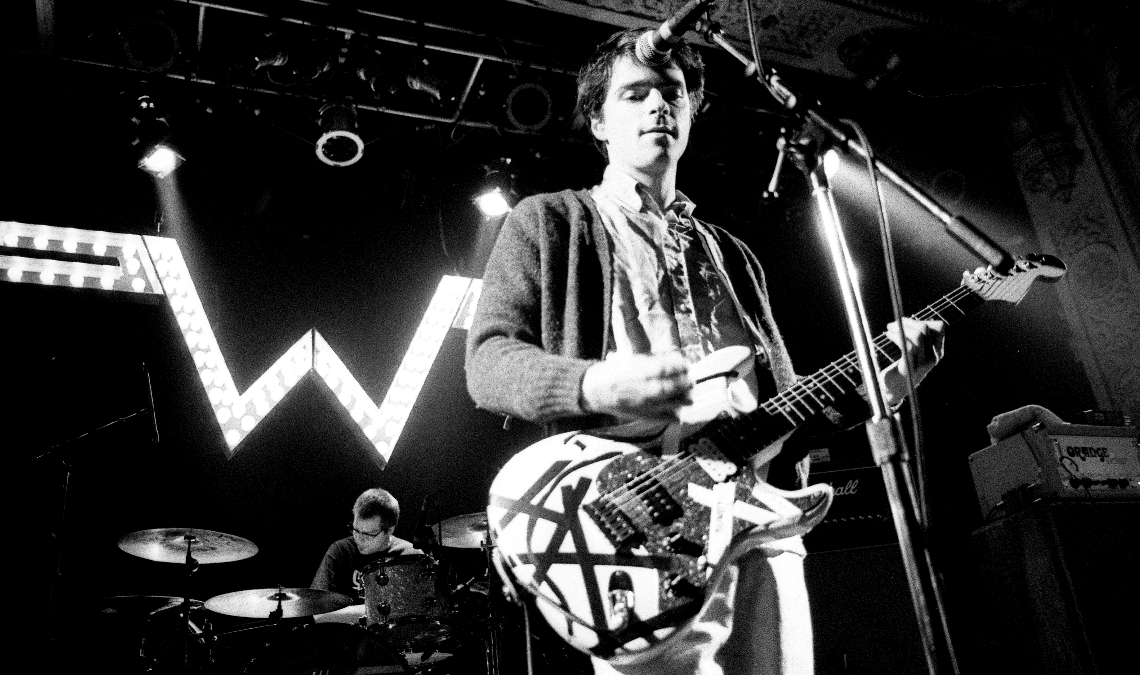3 Instantly Recognizable Alt-Rock Album Covers of the 1990s