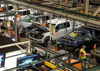 Trump reminds voters that trade wars are also affecting prices