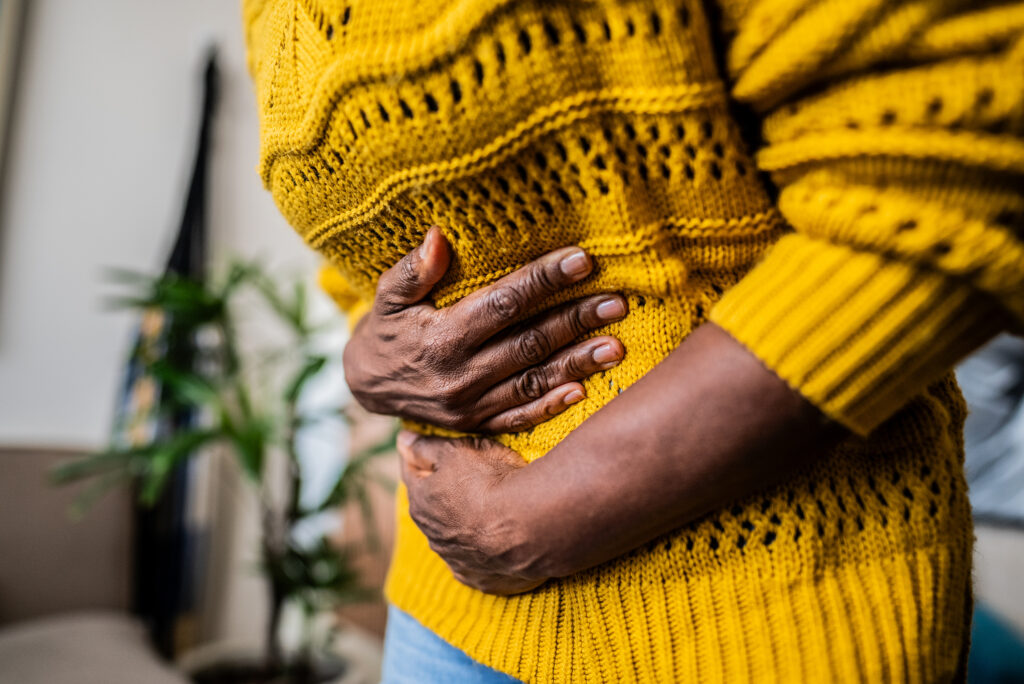 Five abdominal pain symptoms that mean you should go to the ER right now