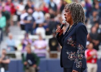 Brutal National Anthem Rendition From Historic Women’s Pro Baseball Game Goes Viral