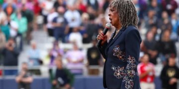 Brutal National Anthem Rendition From Historic Women’s Pro Baseball Game Goes Viral