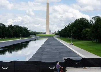 Trump’s newest blame-game play enrages: ‘District isn’t Trump’s personal property!’