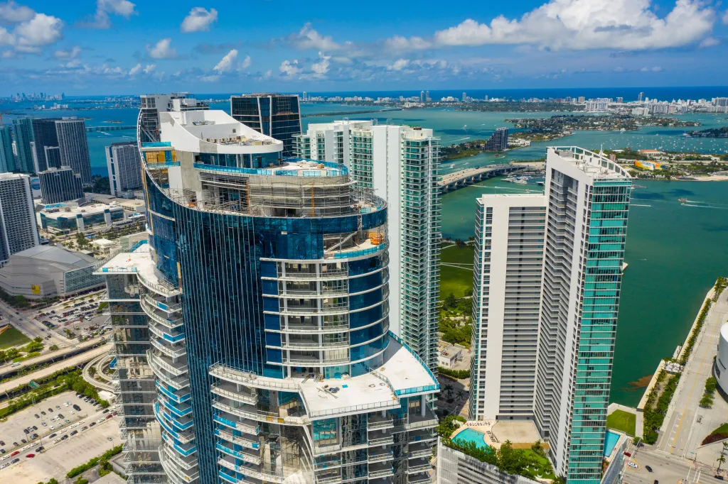 Paramount Miami Worldcenter