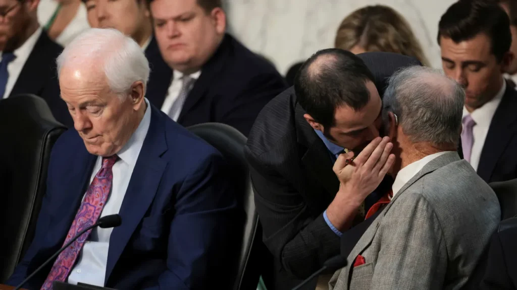 Insiders spill on secretive ‘Body Guy’ cadre — with one trusted with senator’s fake tooth
