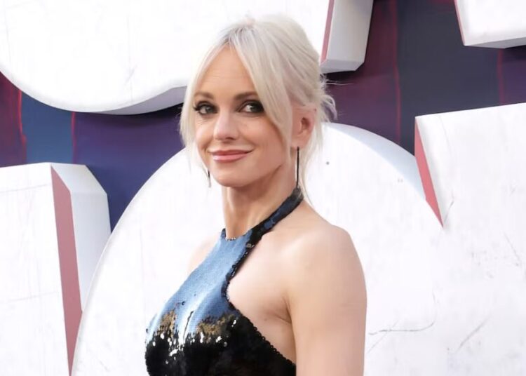 Anna Faris Opens Up About Drinking, Depression and Sobriety: ‘Had to Take a Step Back’