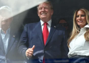 Republicans sound alarms as Trump’s economy has Americans ‘seeing the contrast’