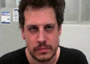 CNN throws right-wing firebrand’s pro-ICE tweets back in his face as he faces deportation