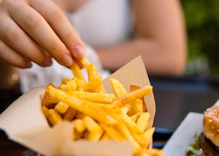 Dear Abby: I’ve told her to lose weight, but she won’t listen, would a letter be better?