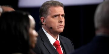 Scott Jennings’ tirade defending Trump’s close ties to aide backfires immediately