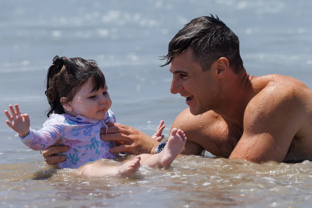 Conan Escajeda and his daughter Clara enjoying the water in Venice Beach.