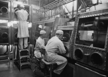 America’s terrifying, secret plan to deal with biological-weapon attacks