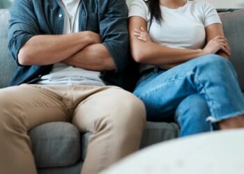Dear Abby: I want to leave my angry fiancé, but I’m afraid to hurt his kids