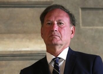 Samuel Alito staying on Supreme Court bench for another term after NPR erroneously reported his retirement