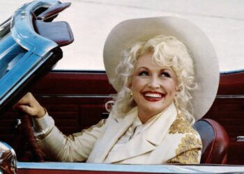 The ‘trashy’ Dolly Parton joke that she said would probably wind up on her tombstone