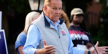 Republican Mike Rogers backs Michigan data center moratorium