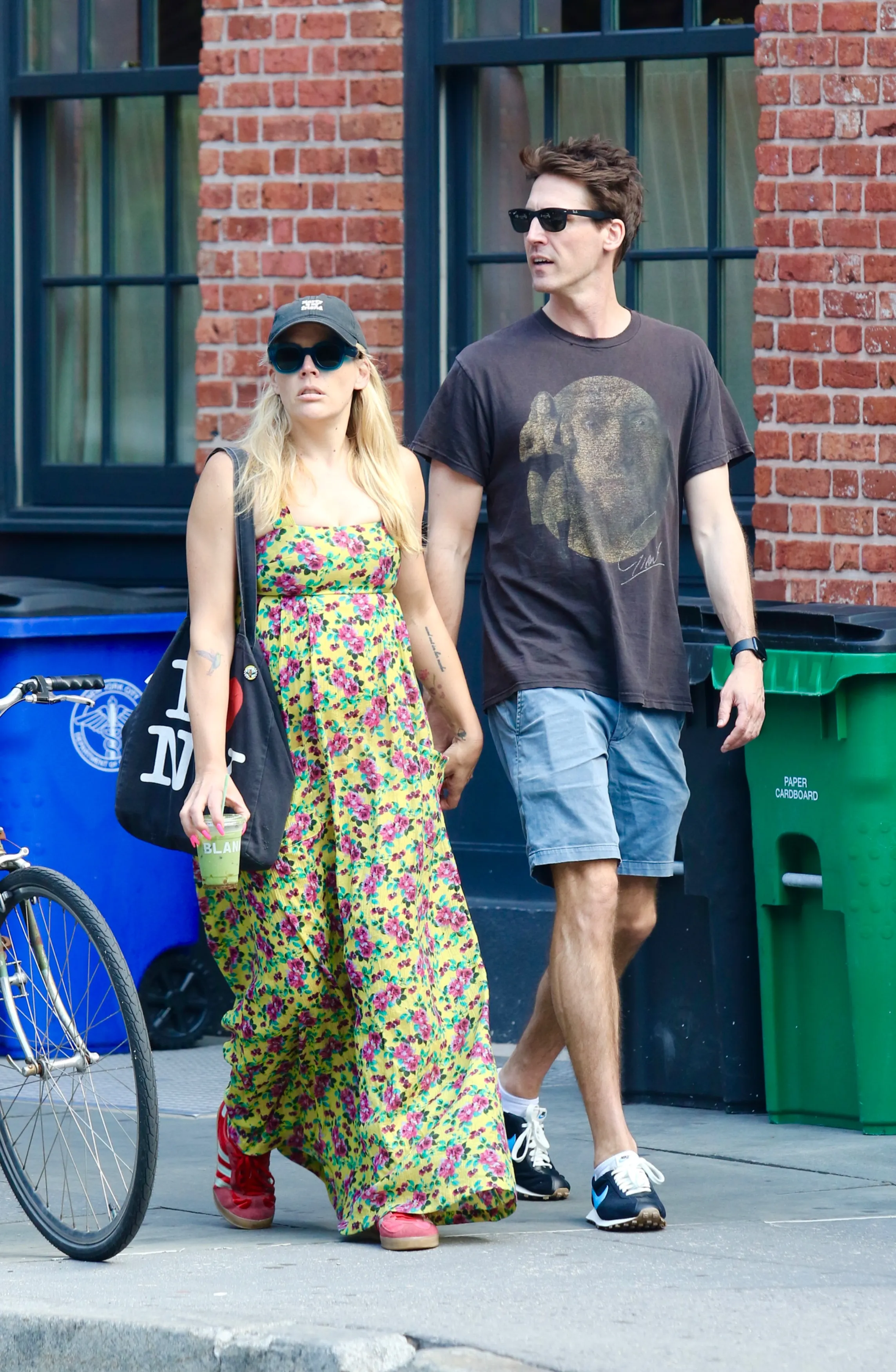 Busy Philipps and Blake Berris walking together in Manhattan.