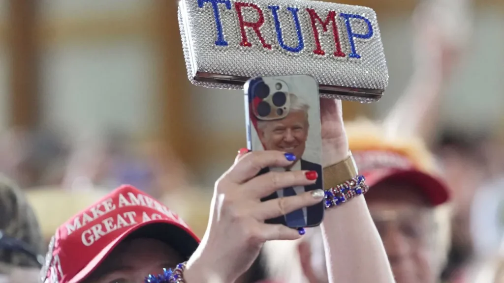 Loyal Republicans live in terror of being ‘murdered’ for crossing Trump: ex-GOP operative