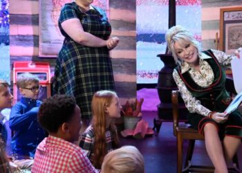 What Dolly Parton taught us about how to give