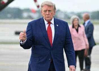 The Trump-Kim Jong Un bromance comes roaring back