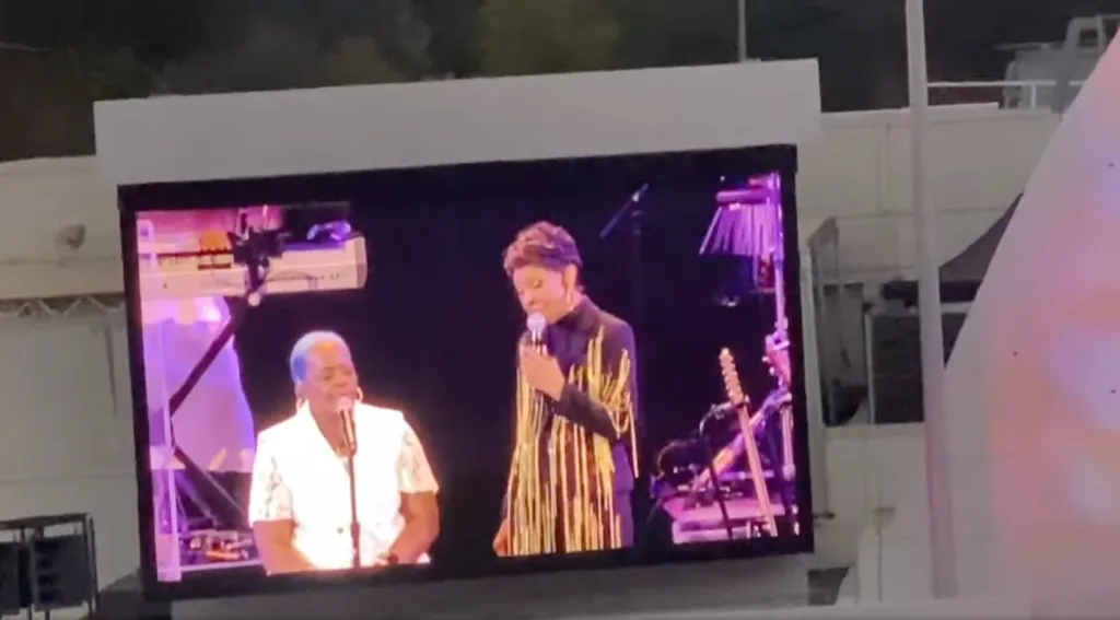 Gladys Knight performing at the Hollywood Bowl.