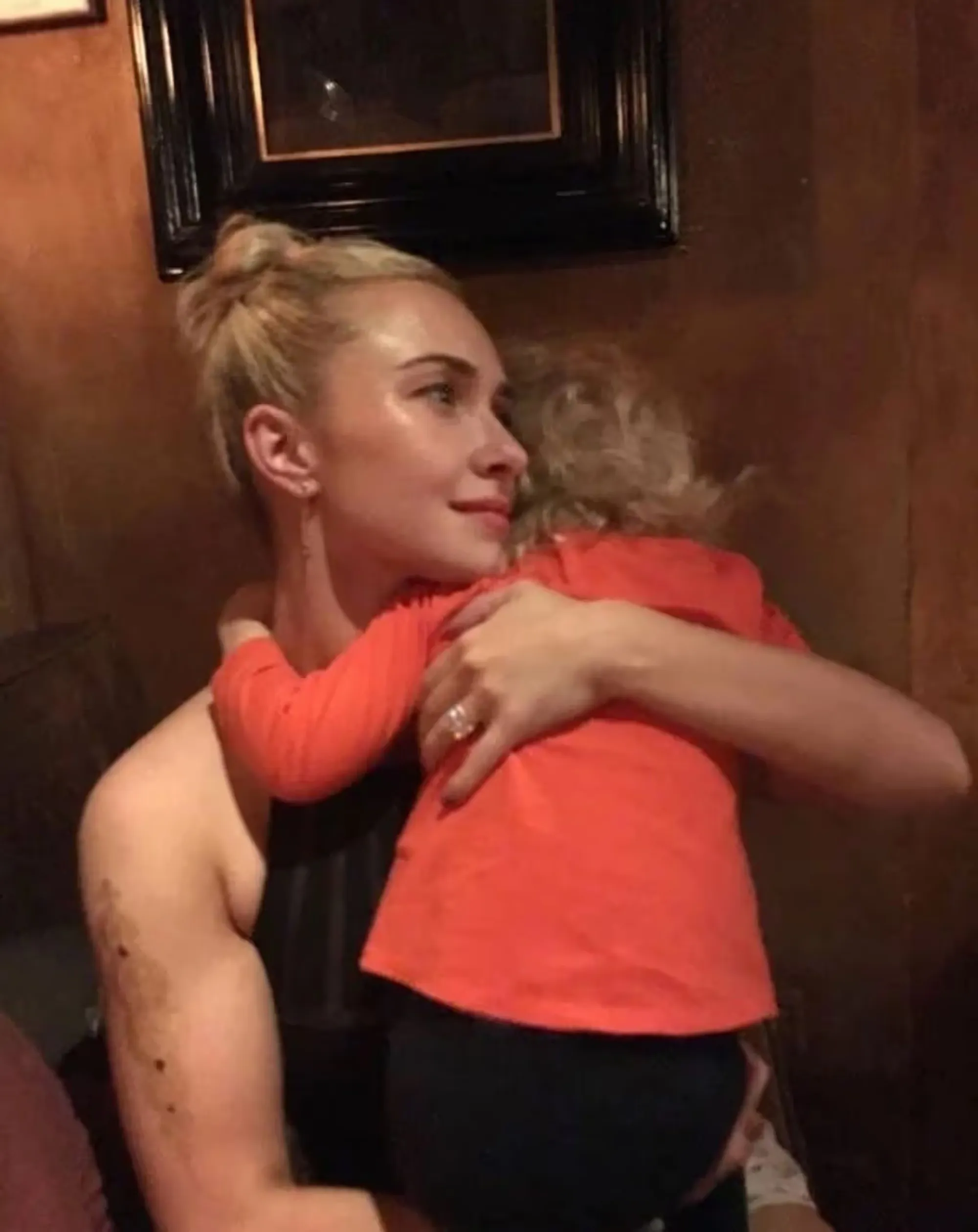 Hayden Panettiere embracing her daughter, Kaya.