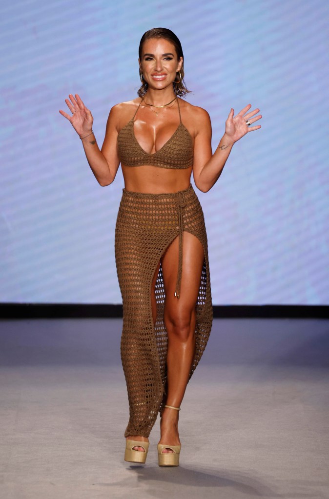 Jessie James Decker walks the runway for the Kittenish Swim show by Jessie James Decker.