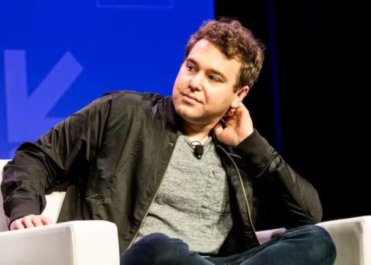‘Pod Save America’ Host Jon Lovett Roasts ‘Unhinged,’ Low-Tech LA Mayoral Debate