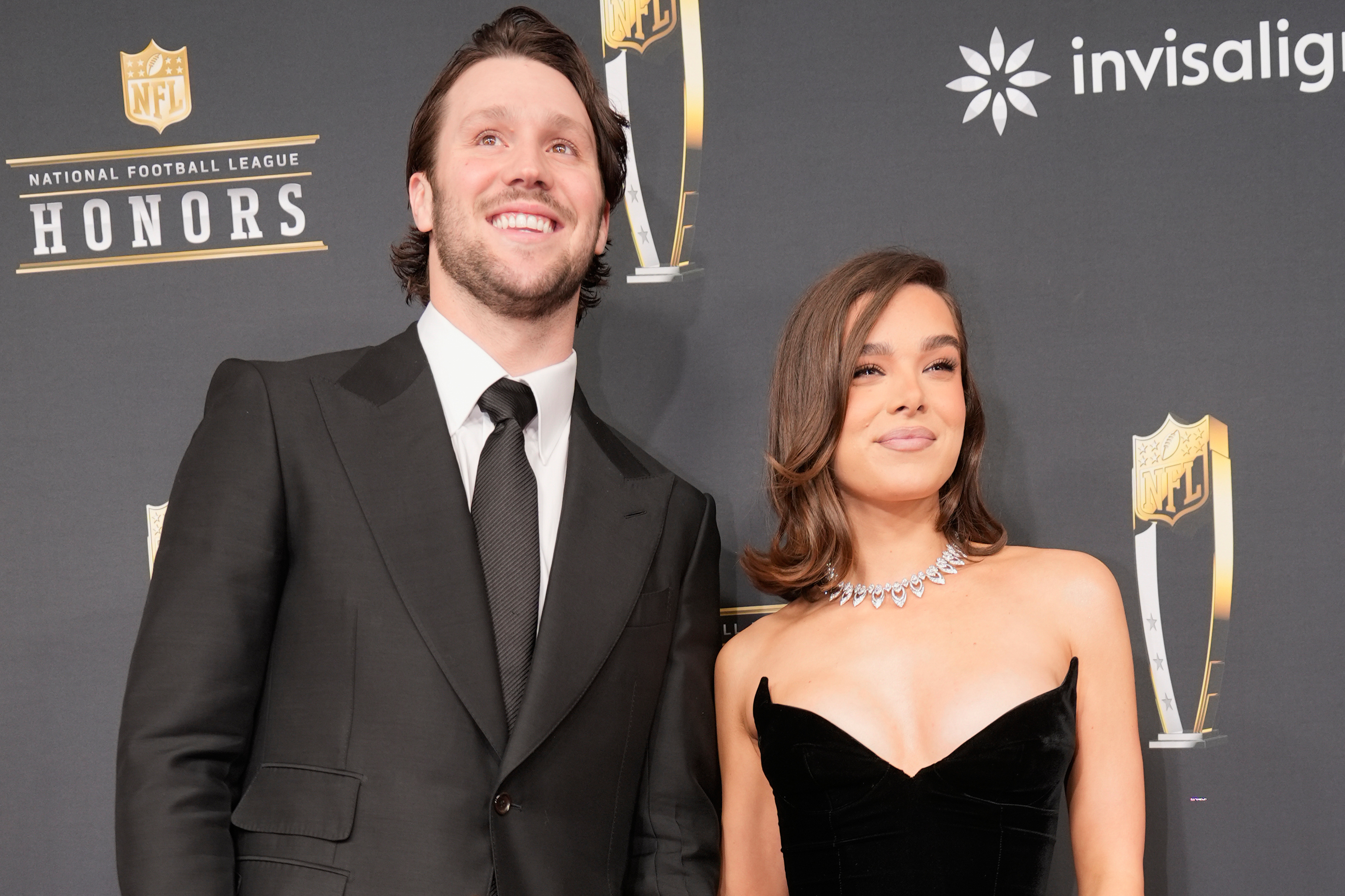 Josh Allen and Hailee Steinfeld at the NFL Honors award show.