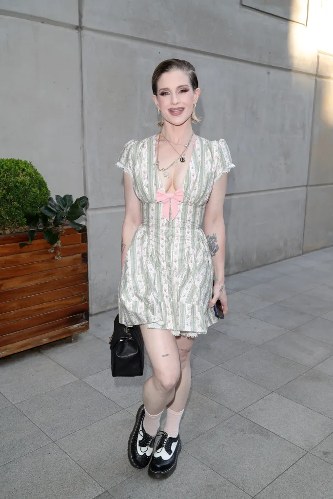 Kelly Osbourne at a men's mental health art exhibition and auction.