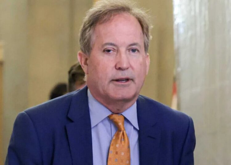 Ken Paxton attempts to save his rally by distracting the audience