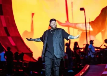 Right-wing media goes ballistic after watching Jelly Roll light MAGA support ‘on fire’