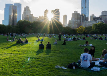 Gen Z’s Dating Doldrums