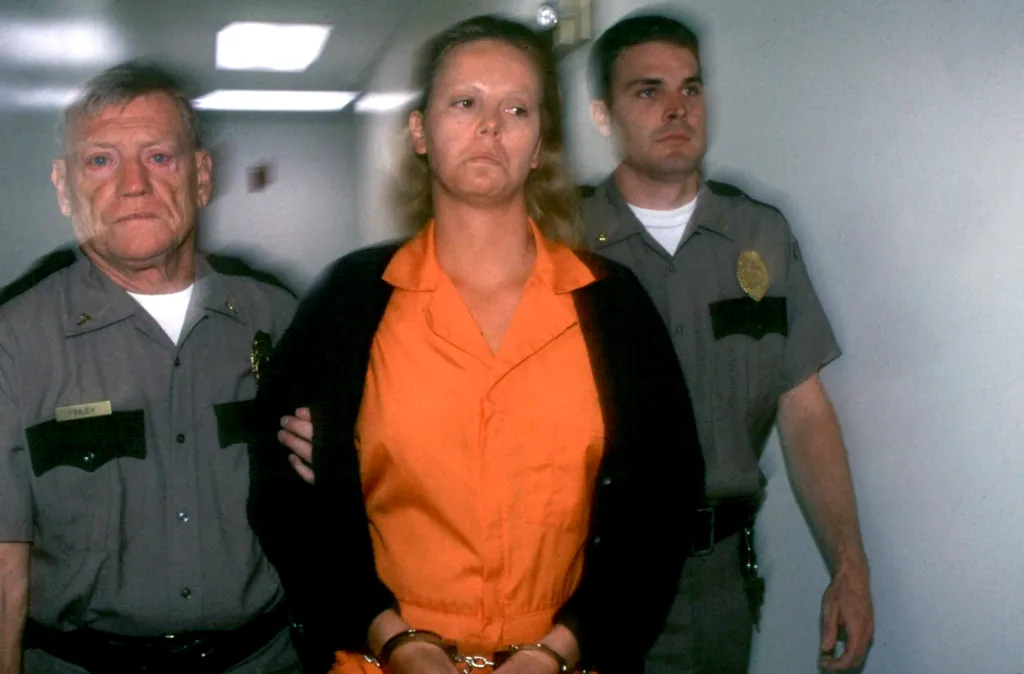Charlize Theron as Aileen Wuornos in 