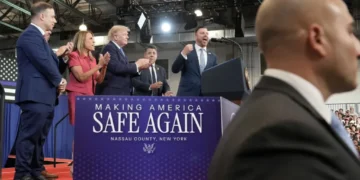 Impatient Republicans snipe as confused Trump ‘bungles’ party’s war spin