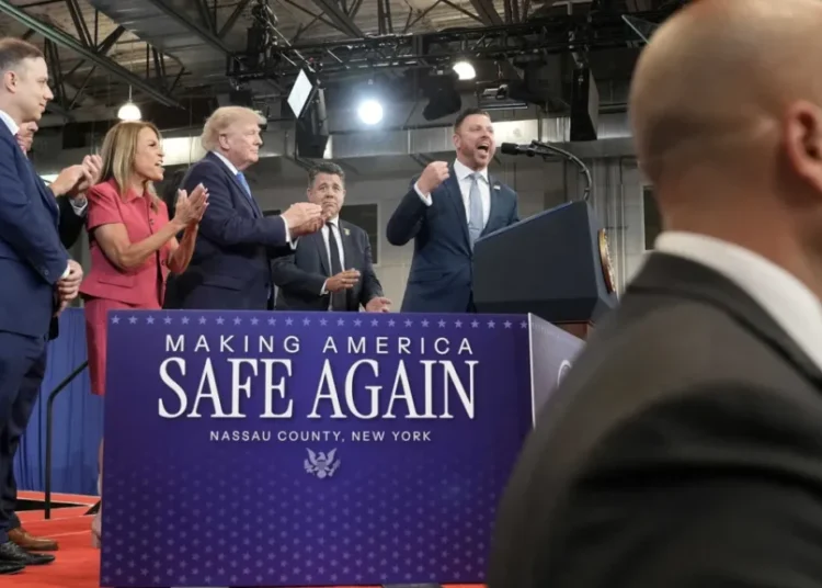 Impatient Republicans snipe as confused Trump ‘bungles’ party’s war spin