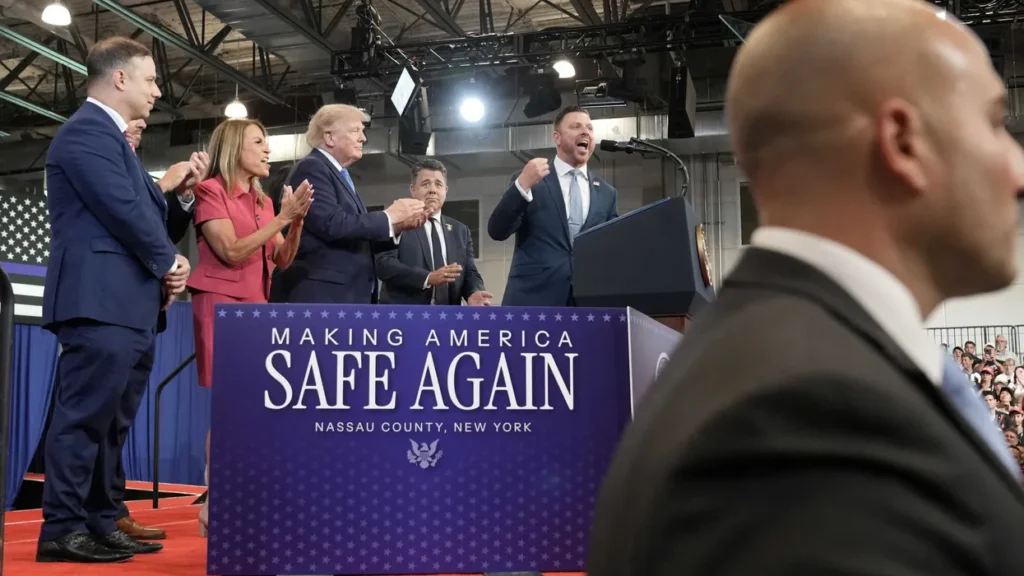 Impatient Republicans snipe as confused Trump ‘bungles’ party’s war spin